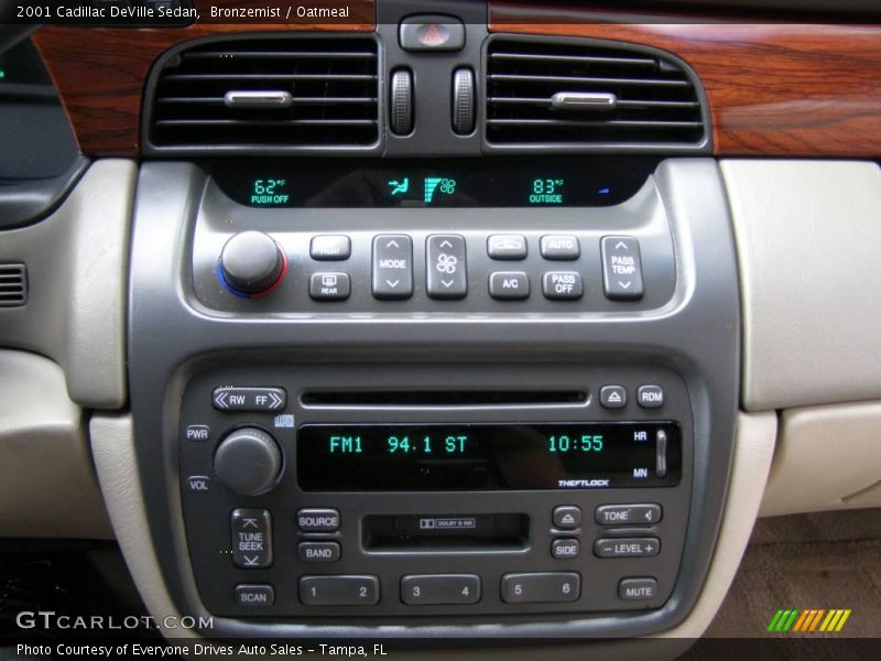 Bronzemist / Oatmeal 2001 Cadillac DeVille Sedan