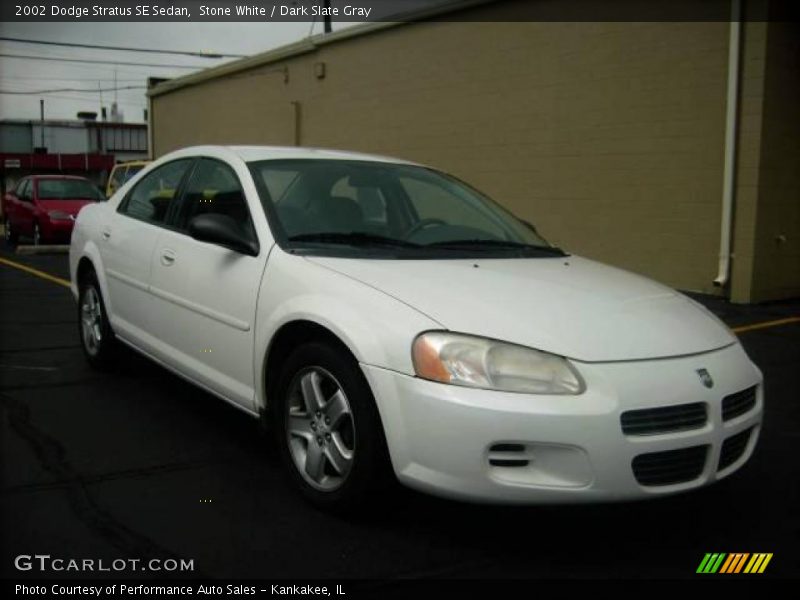 Stone White / Dark Slate Gray 2002 Dodge Stratus SE Sedan
