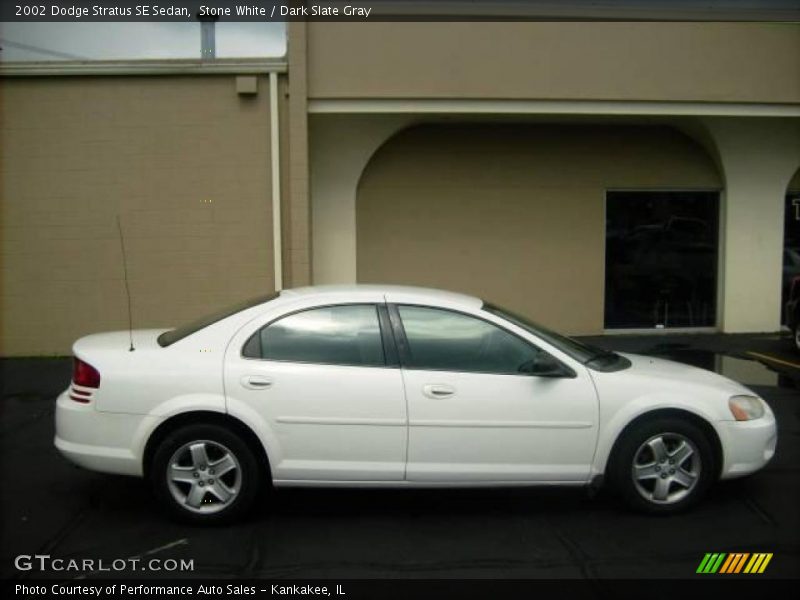 Stone White / Dark Slate Gray 2002 Dodge Stratus SE Sedan