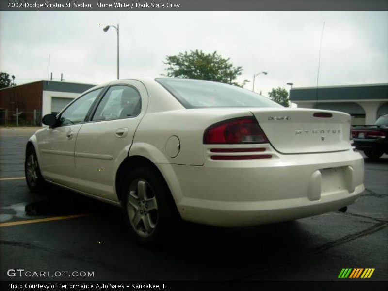 Stone White / Dark Slate Gray 2002 Dodge Stratus SE Sedan