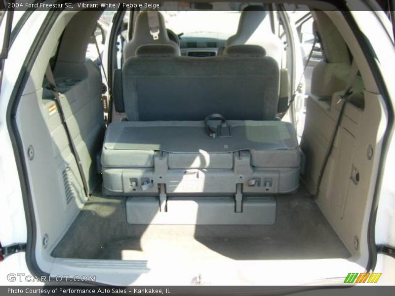 Vibrant White / Pebble Beige 2004 Ford Freestar SE