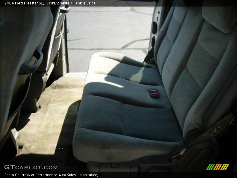 Vibrant White / Pebble Beige 2004 Ford Freestar SE