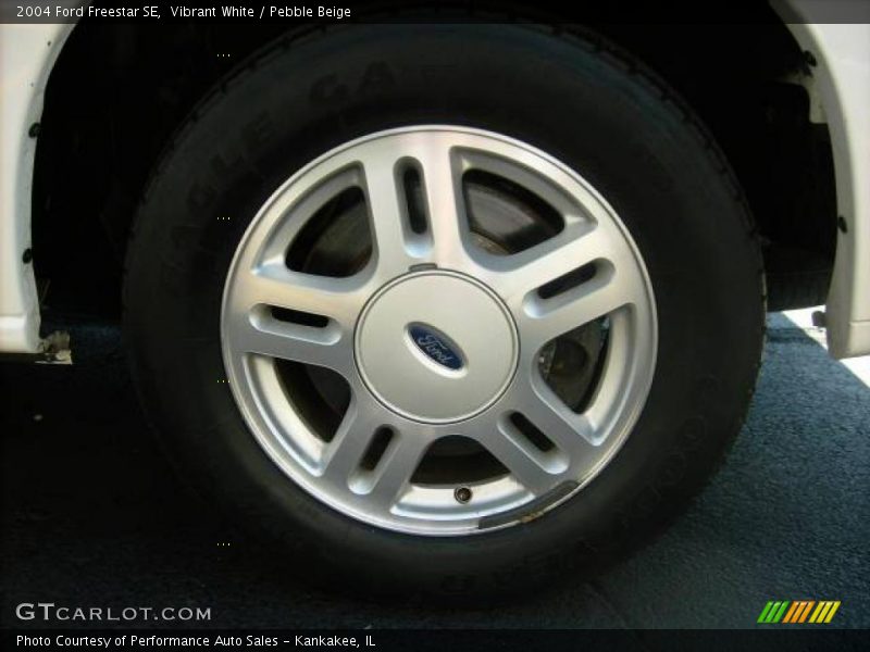 Vibrant White / Pebble Beige 2004 Ford Freestar SE