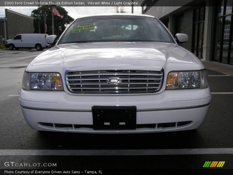 Vibrant White / Light Graphite 2000 Ford Crown Victoria Florida Edition Sedan