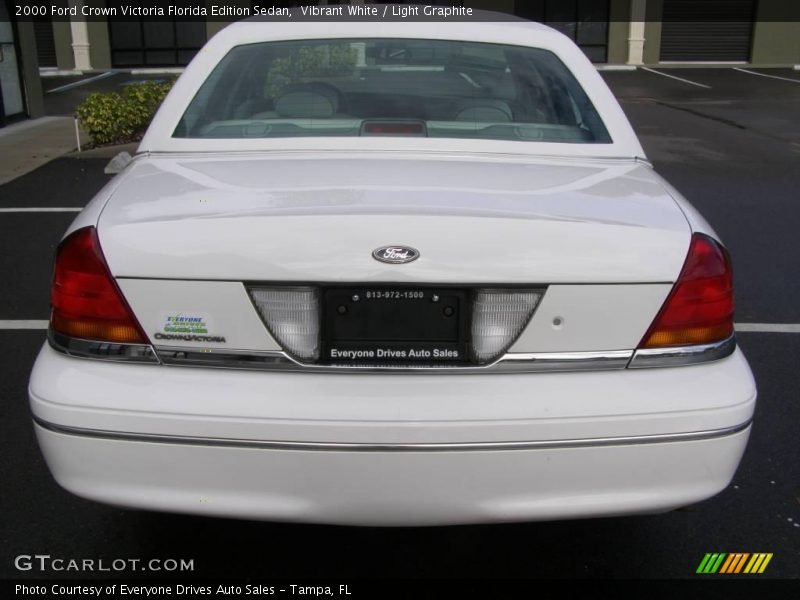 Vibrant White / Light Graphite 2000 Ford Crown Victoria Florida Edition Sedan