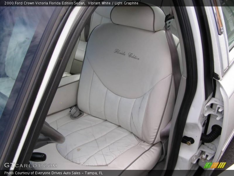Vibrant White / Light Graphite 2000 Ford Crown Victoria Florida Edition Sedan
