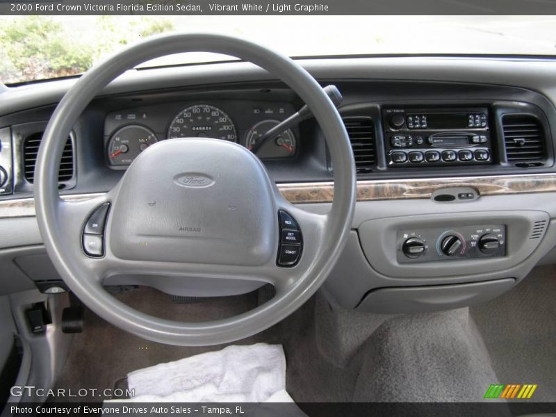 Vibrant White / Light Graphite 2000 Ford Crown Victoria Florida Edition Sedan