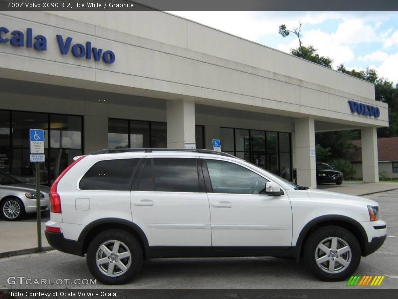 Ice White / Graphite 2007 Volvo XC90 3.2