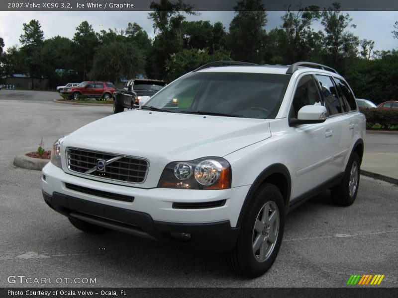 Ice White / Graphite 2007 Volvo XC90 3.2