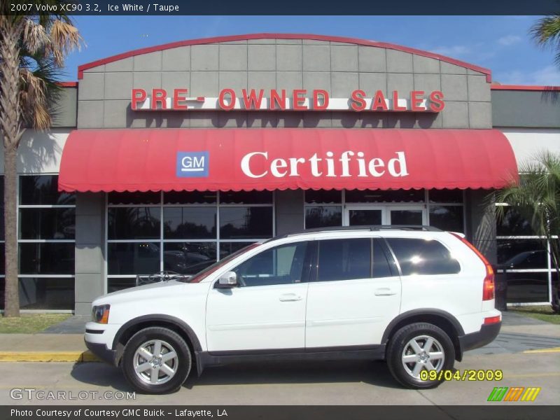 Ice White / Taupe 2007 Volvo XC90 3.2