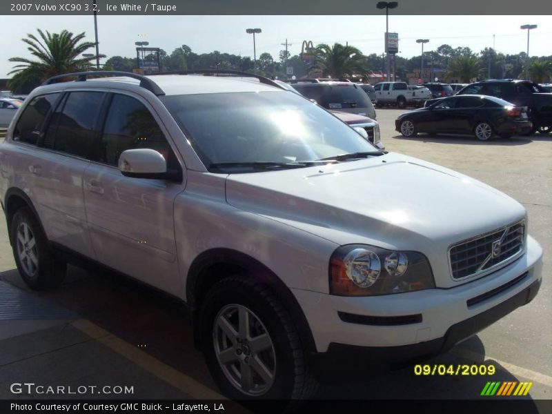 Ice White / Taupe 2007 Volvo XC90 3.2