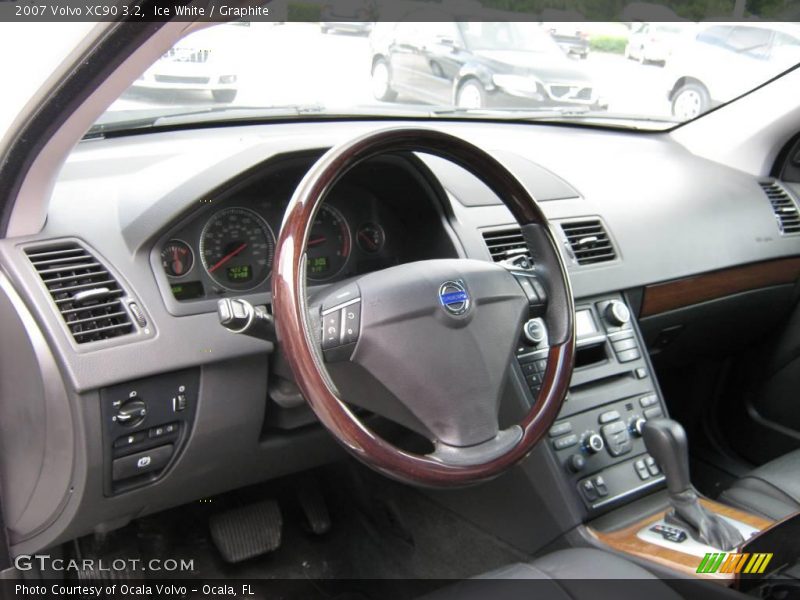 Ice White / Graphite 2007 Volvo XC90 3.2