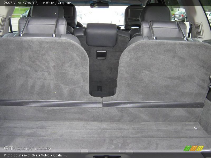 Ice White / Graphite 2007 Volvo XC90 3.2