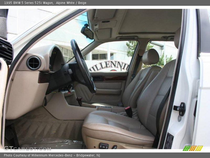 Alpine White / Beige 1995 BMW 5 Series 525i Wagon