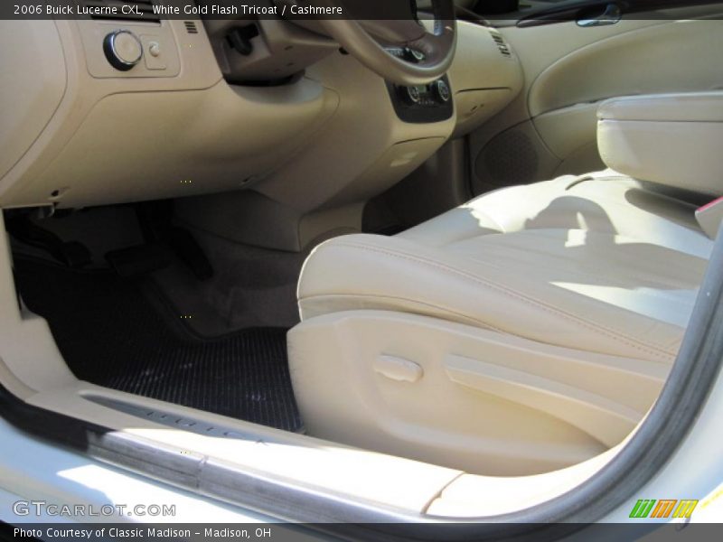 White Gold Flash Tricoat / Cashmere 2006 Buick Lucerne CXL