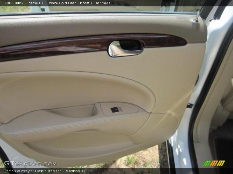 White Gold Flash Tricoat / Cashmere 2006 Buick Lucerne CXL