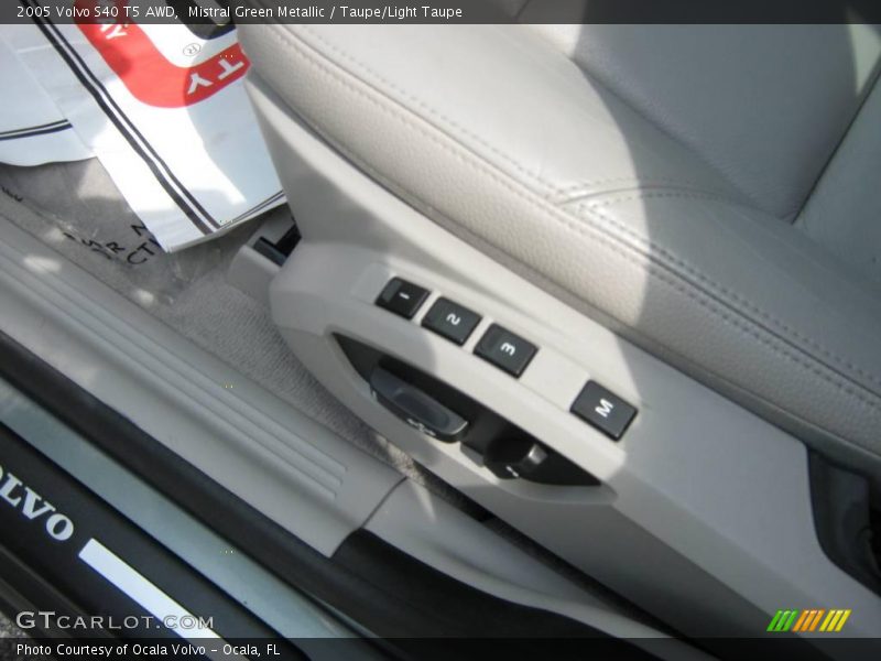Mistral Green Metallic / Taupe/Light Taupe 2005 Volvo S40 T5 AWD