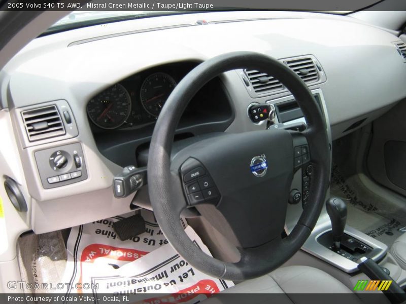 Mistral Green Metallic / Taupe/Light Taupe 2005 Volvo S40 T5 AWD