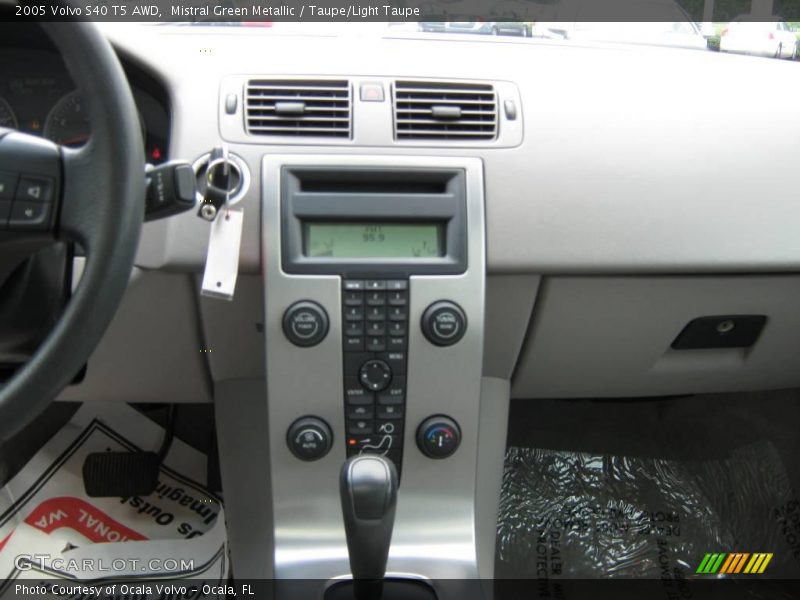 Mistral Green Metallic / Taupe/Light Taupe 2005 Volvo S40 T5 AWD
