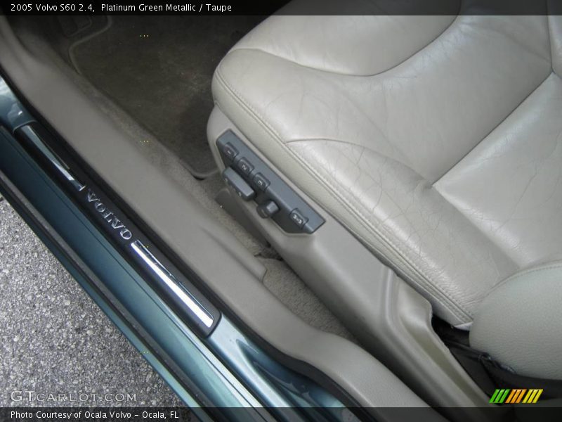 Platinum Green Metallic / Taupe 2005 Volvo S60 2.4