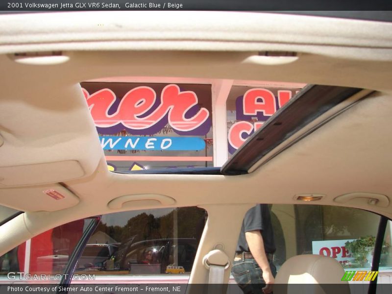 Galactic Blue / Beige 2001 Volkswagen Jetta GLX VR6 Sedan