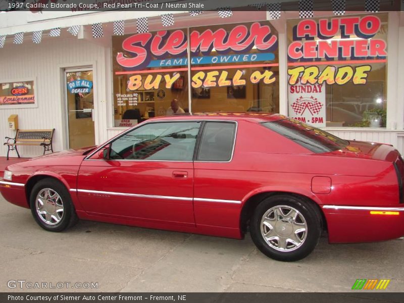 Red Pearl Tri-Coat / Neutral Shale 1997 Cadillac Eldorado Coupe