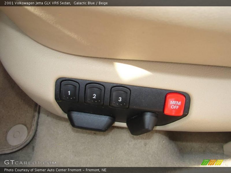 Galactic Blue / Beige 2001 Volkswagen Jetta GLX VR6 Sedan