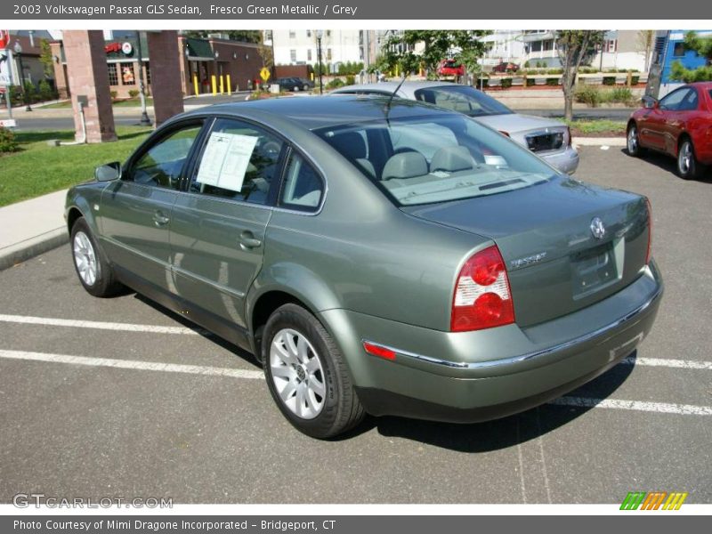 Fresco Green Metallic / Grey 2003 Volkswagen Passat GLS Sedan