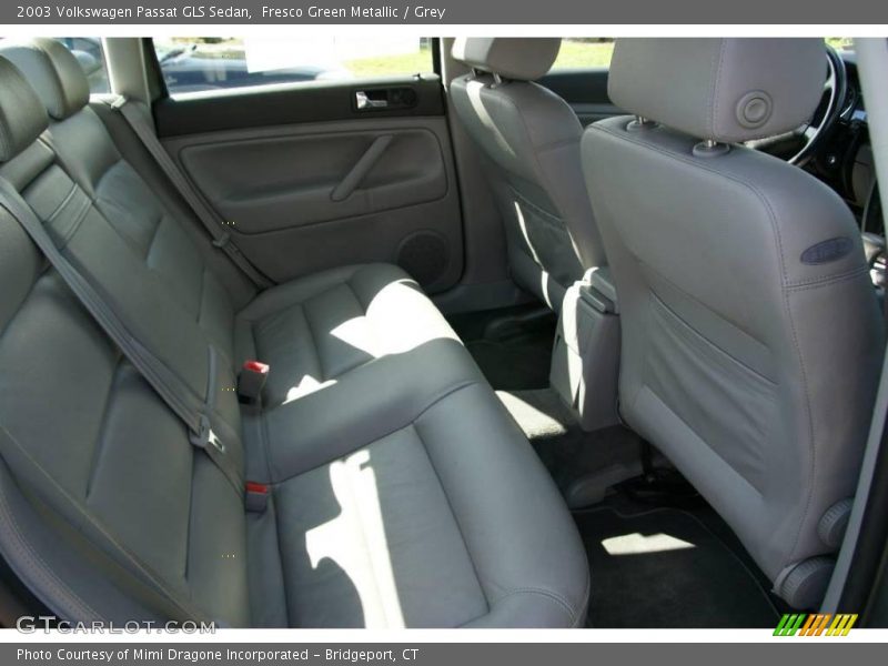 Fresco Green Metallic / Grey 2003 Volkswagen Passat GLS Sedan