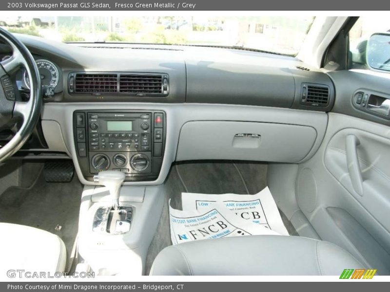 Fresco Green Metallic / Grey 2003 Volkswagen Passat GLS Sedan