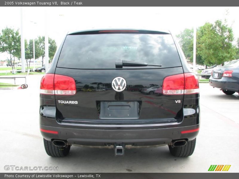 Black / Teak 2005 Volkswagen Touareg V8