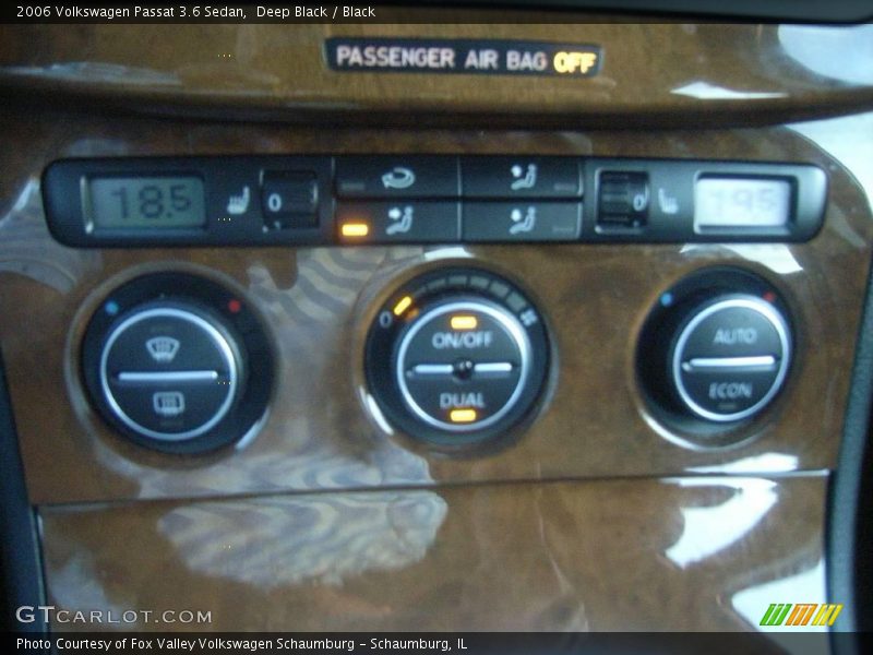 Deep Black / Black 2006 Volkswagen Passat 3.6 Sedan