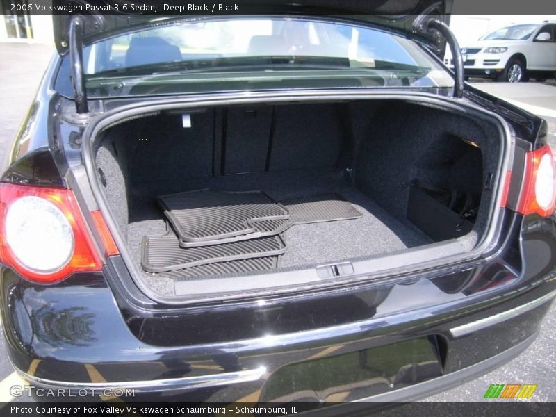 Deep Black / Black 2006 Volkswagen Passat 3.6 Sedan