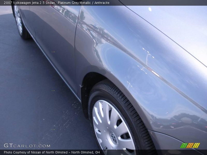 Platinum Grey Metallic / Anthracite 2007 Volkswagen Jetta 2.5 Sedan