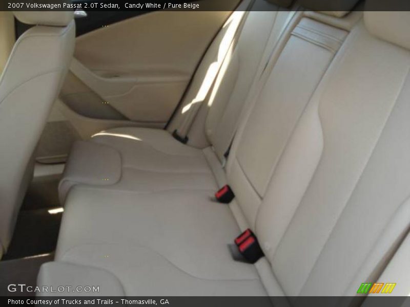 Candy White / Pure Beige 2007 Volkswagen Passat 2.0T Sedan