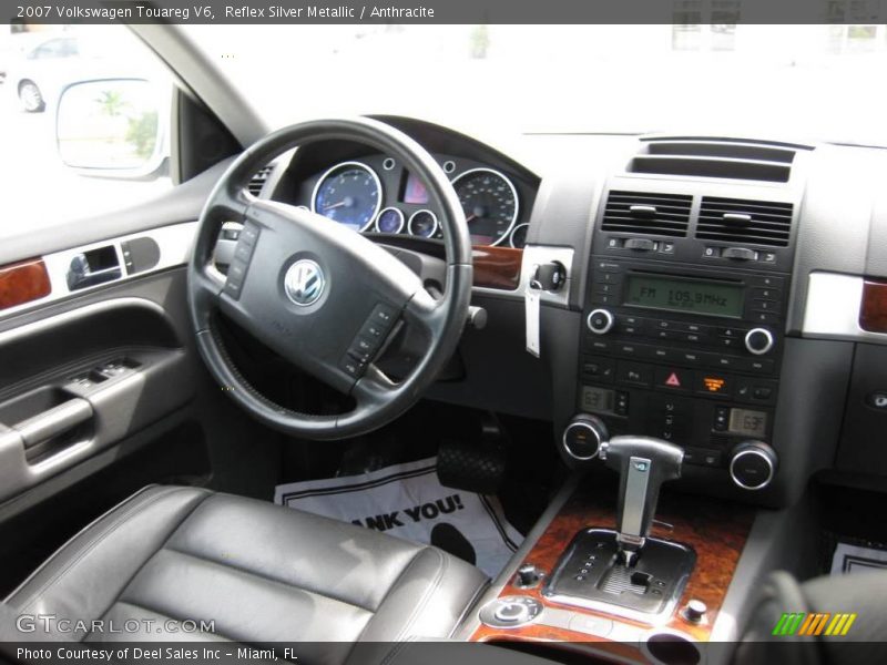 Reflex Silver Metallic / Anthracite 2007 Volkswagen Touareg V6