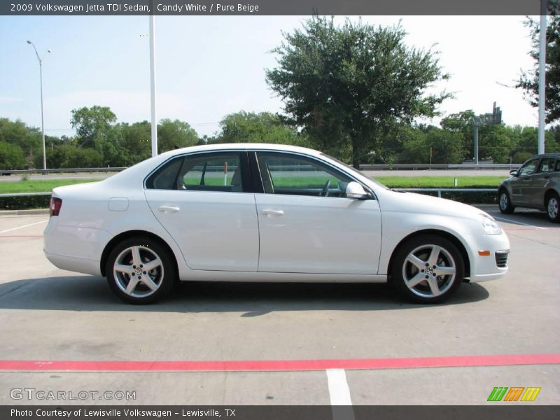 Candy White / Pure Beige 2009 Volkswagen Jetta TDI Sedan