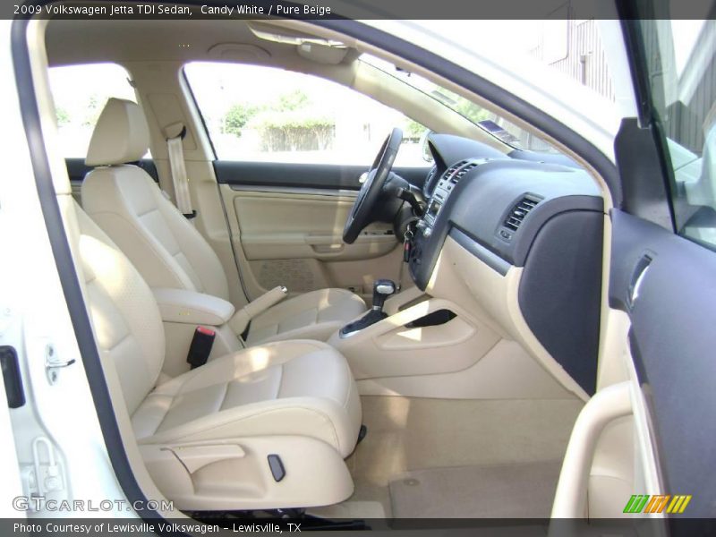 Candy White / Pure Beige 2009 Volkswagen Jetta TDI Sedan