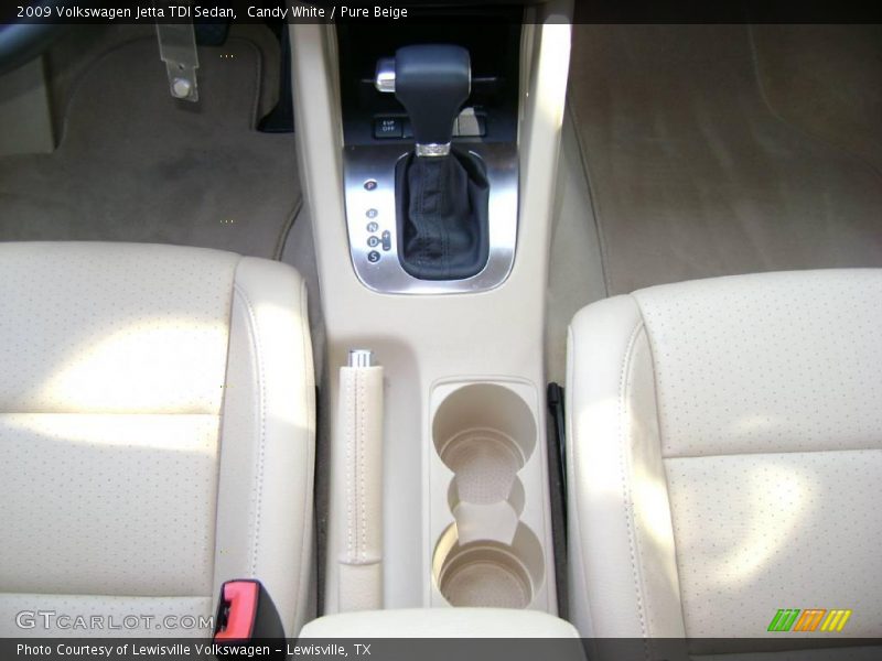Candy White / Pure Beige 2009 Volkswagen Jetta TDI Sedan