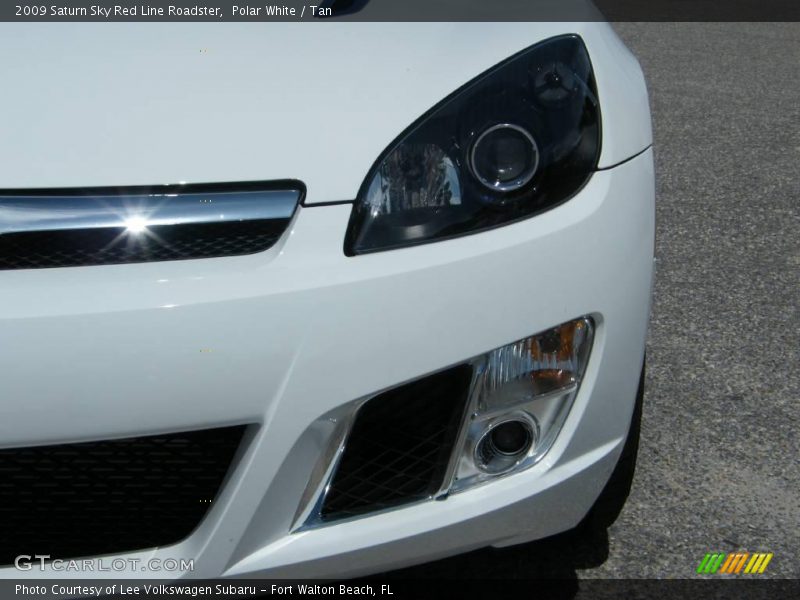Polar White / Tan 2009 Saturn Sky Red Line Roadster