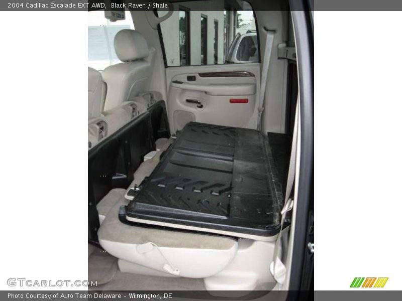 Black Raven / Shale 2004 Cadillac Escalade EXT AWD