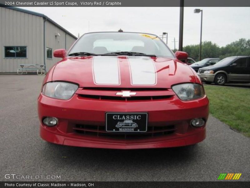 Victory Red / Graphite 2004 Chevrolet Cavalier LS Sport Coupe