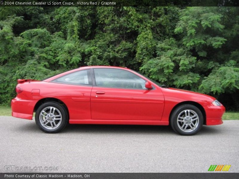 Victory Red / Graphite 2004 Chevrolet Cavalier LS Sport Coupe