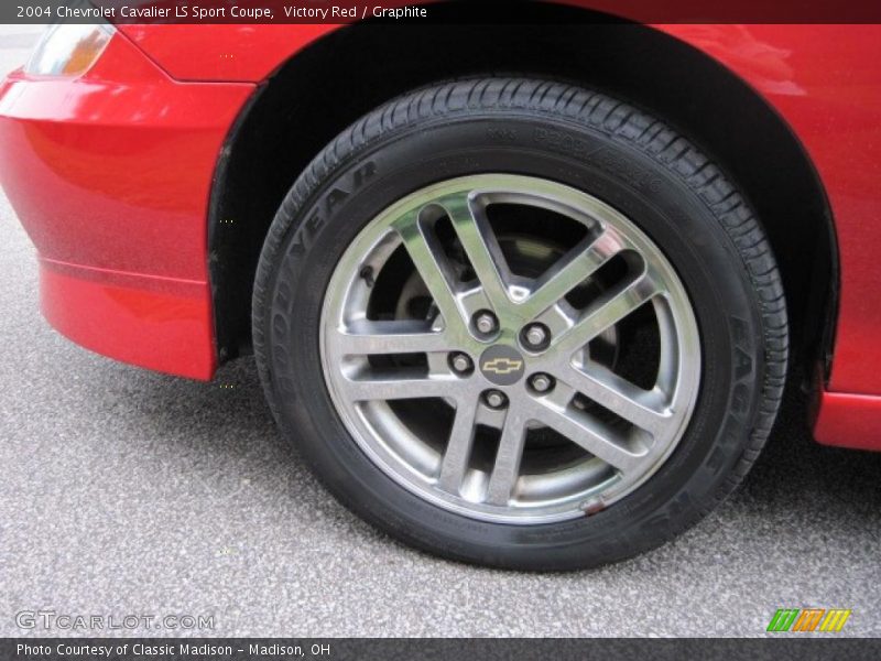 Victory Red / Graphite 2004 Chevrolet Cavalier LS Sport Coupe
