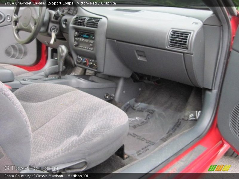 Victory Red / Graphite 2004 Chevrolet Cavalier LS Sport Coupe