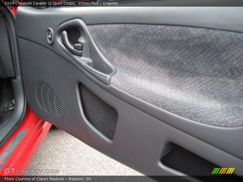 Victory Red / Graphite 2004 Chevrolet Cavalier LS Sport Coupe