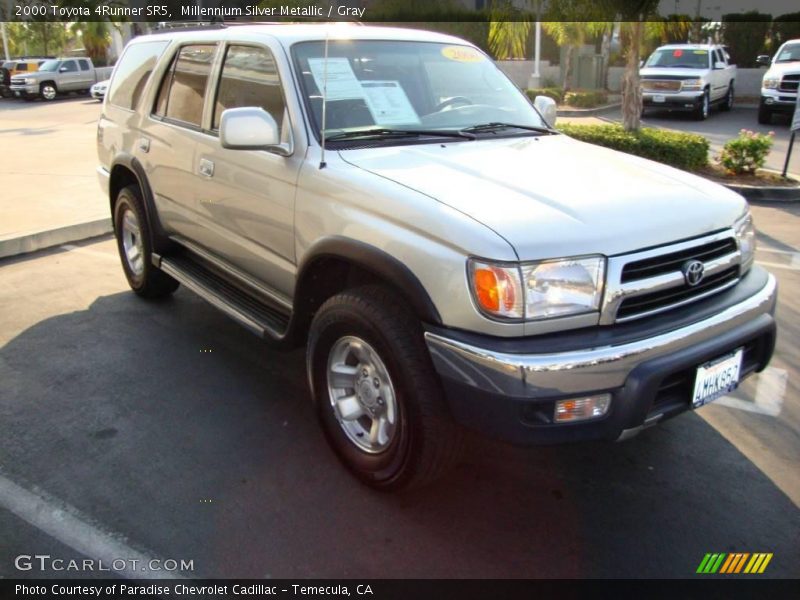 Millennium Silver Metallic / Gray 2000 Toyota 4Runner SR5