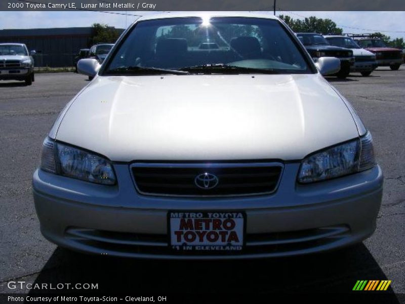 Lunar Mist Metallic / Gray 2000 Toyota Camry LE
