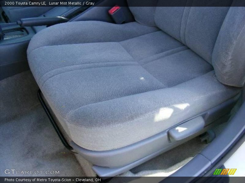 Lunar Mist Metallic / Gray 2000 Toyota Camry LE