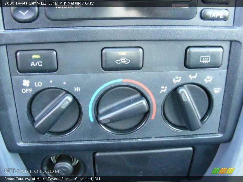 Lunar Mist Metallic / Gray 2000 Toyota Camry LE